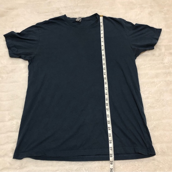 Next Level Men’s Large Dark Blue T-shirt - Picture 2 of 4